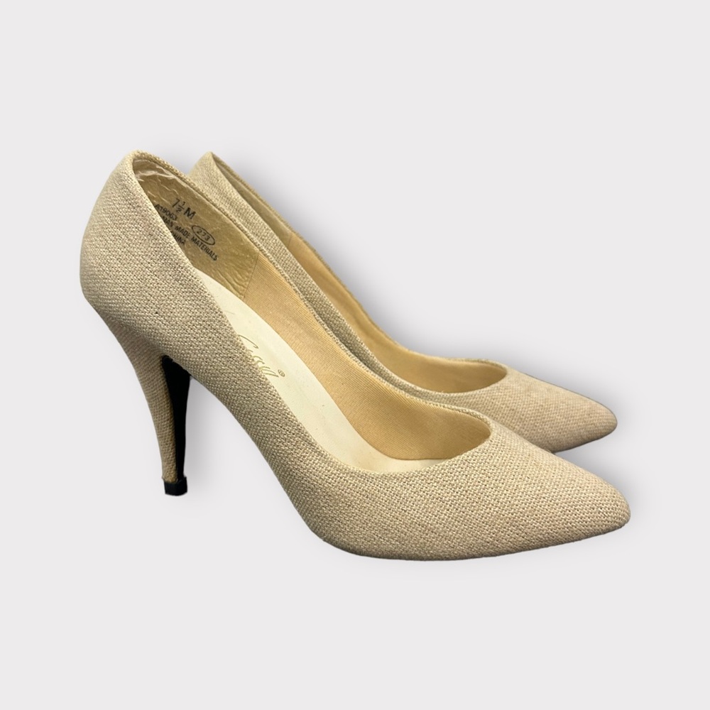HOST PICK⭐️Vintage 1980s She’s Sassy Linen Looking Heels